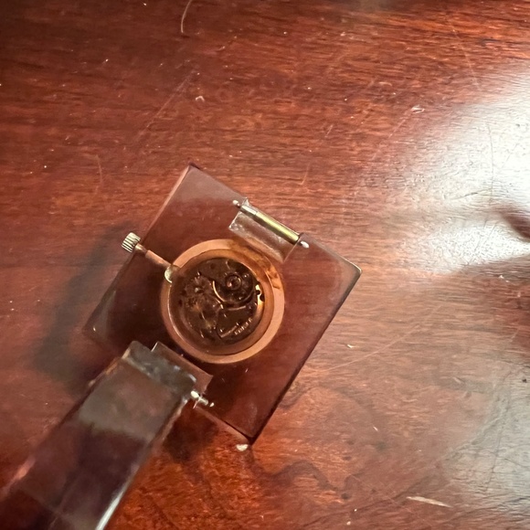 Auth Vintage Gucci Plexi Bangle Watch - Unique Rare Find - Picture 7 of 10